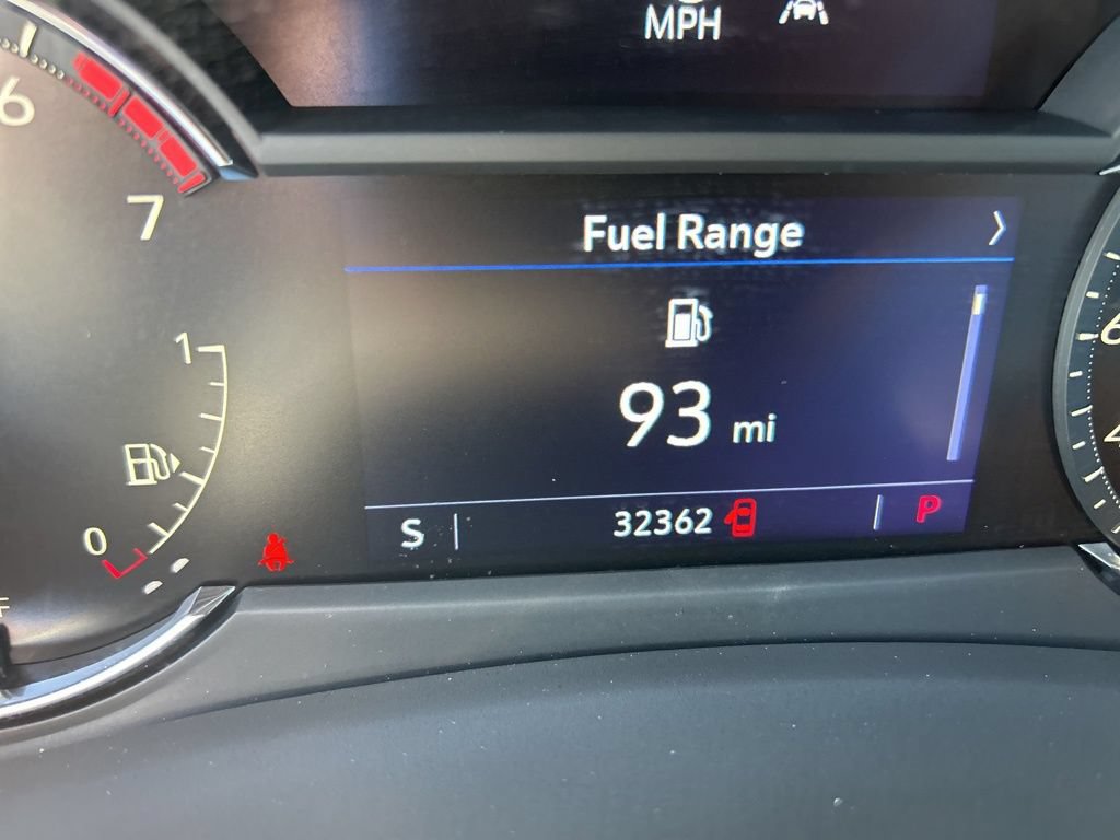 Used 2023 Cadillac XT4 Luxury w/ Cold Weather Package FWD image 47