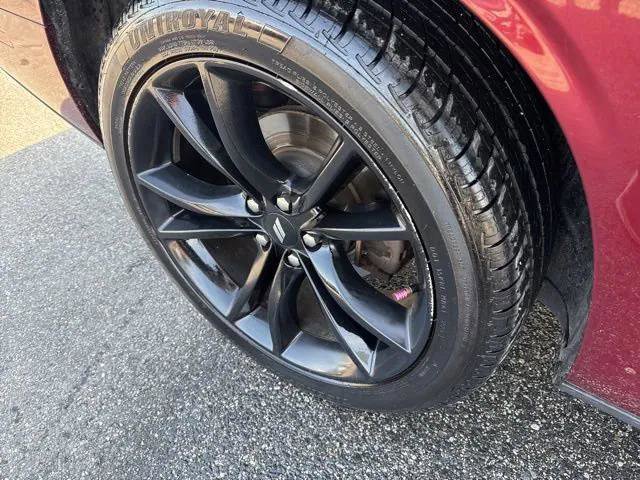 Certified 2018 Dodge Challenger SXT Plus image 40