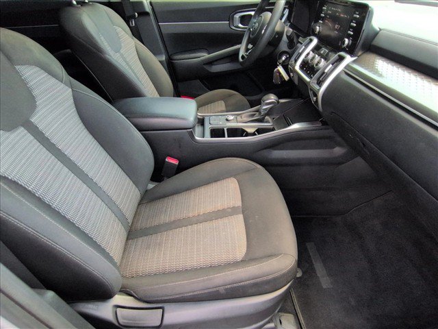 Used 2021 Kia Sorento LX FWD image 19