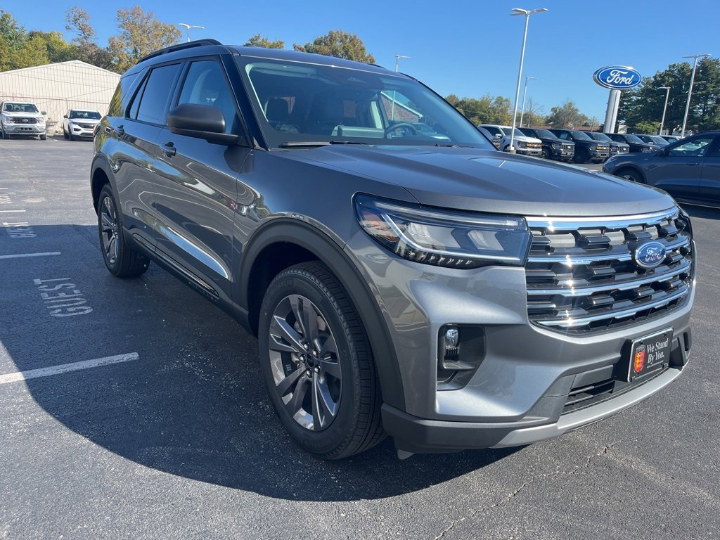 New 2026 Ford Explorer Active image 7