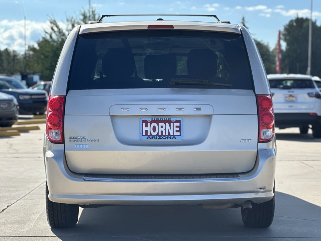 Used 2014 Dodge Grand Caravan SXT w/ UConnect Hands-Free Group image 4
