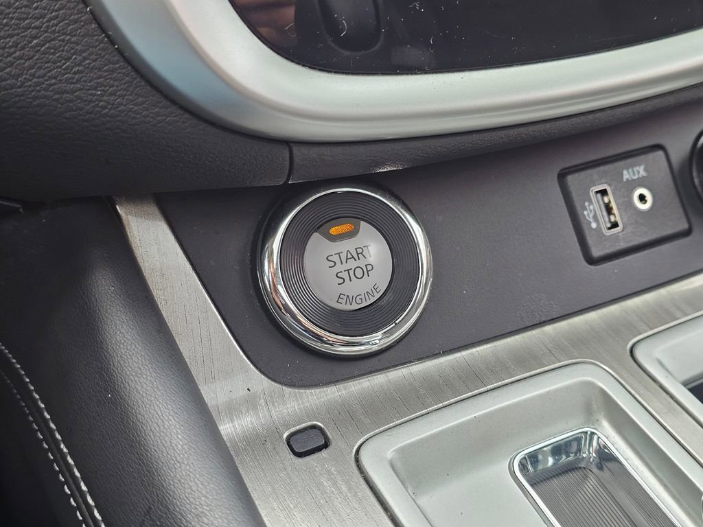 Used 2018 Nissan Murano SV w/ Premium Package image 26