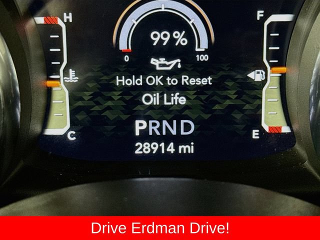 Used 2023 Jeep Wrangler Unlimited Rubicon AWD/4WD image 32