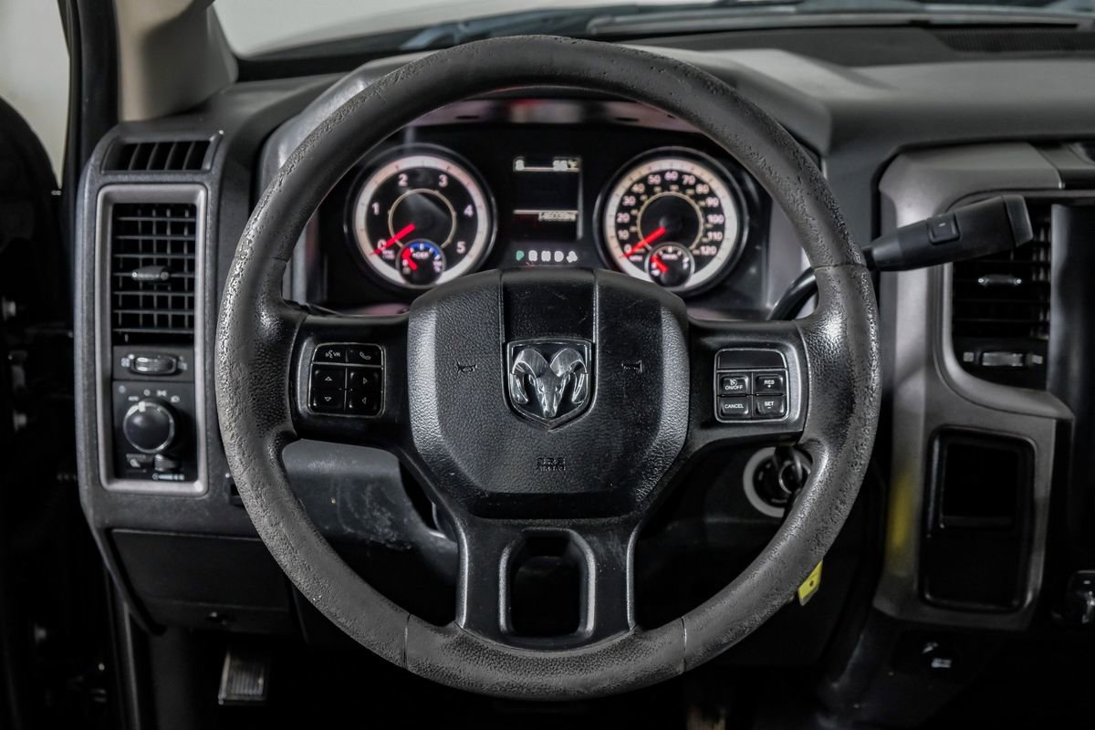 Used 2017 RAM 2500 Tradesman w/ Chrome Appearance Group image 16