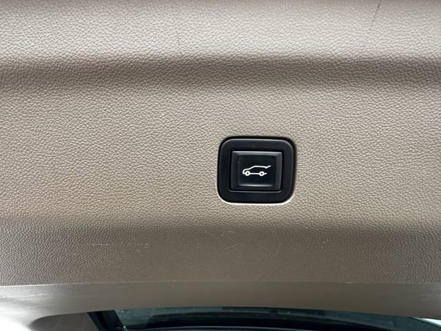 Used 2023 GMC Yukon Denali image 47