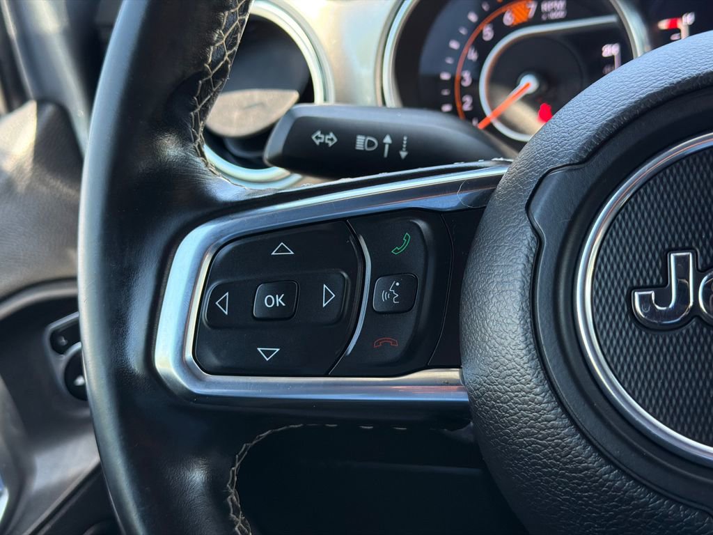 Used 2020 Jeep Wrangler Unlimited Sahara AWD/4WD image 21