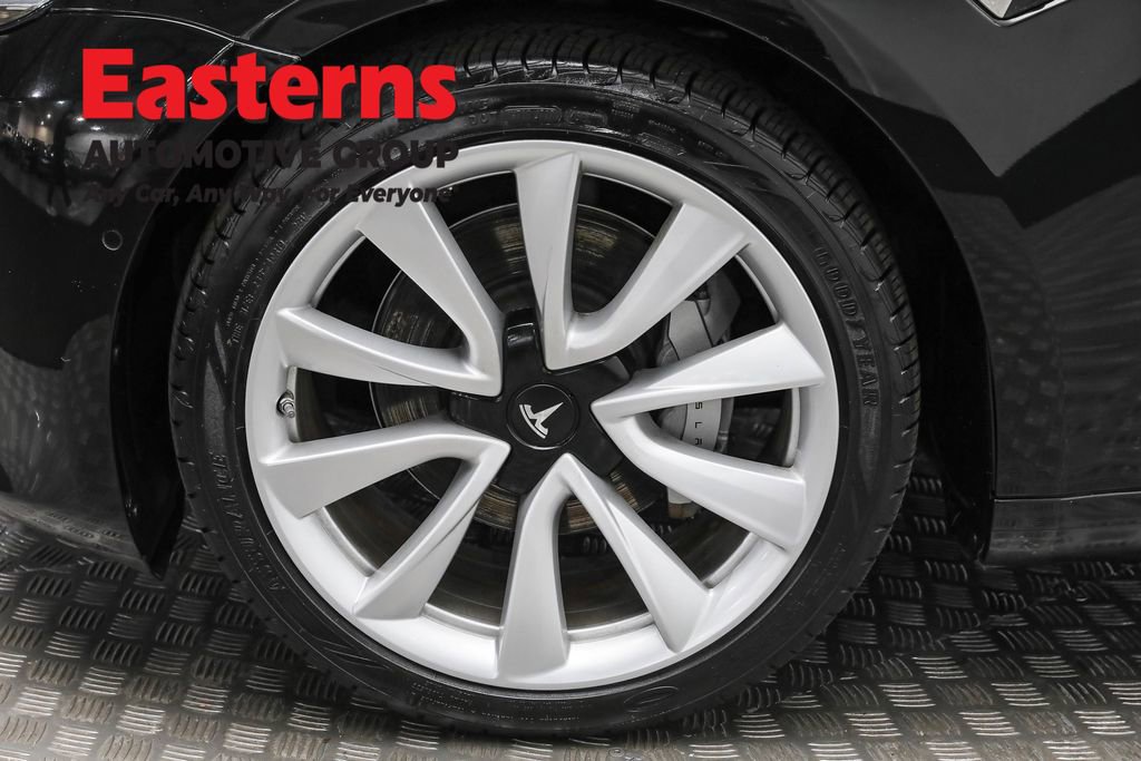 Used 2018 Tesla Model 3 Long Range image 31