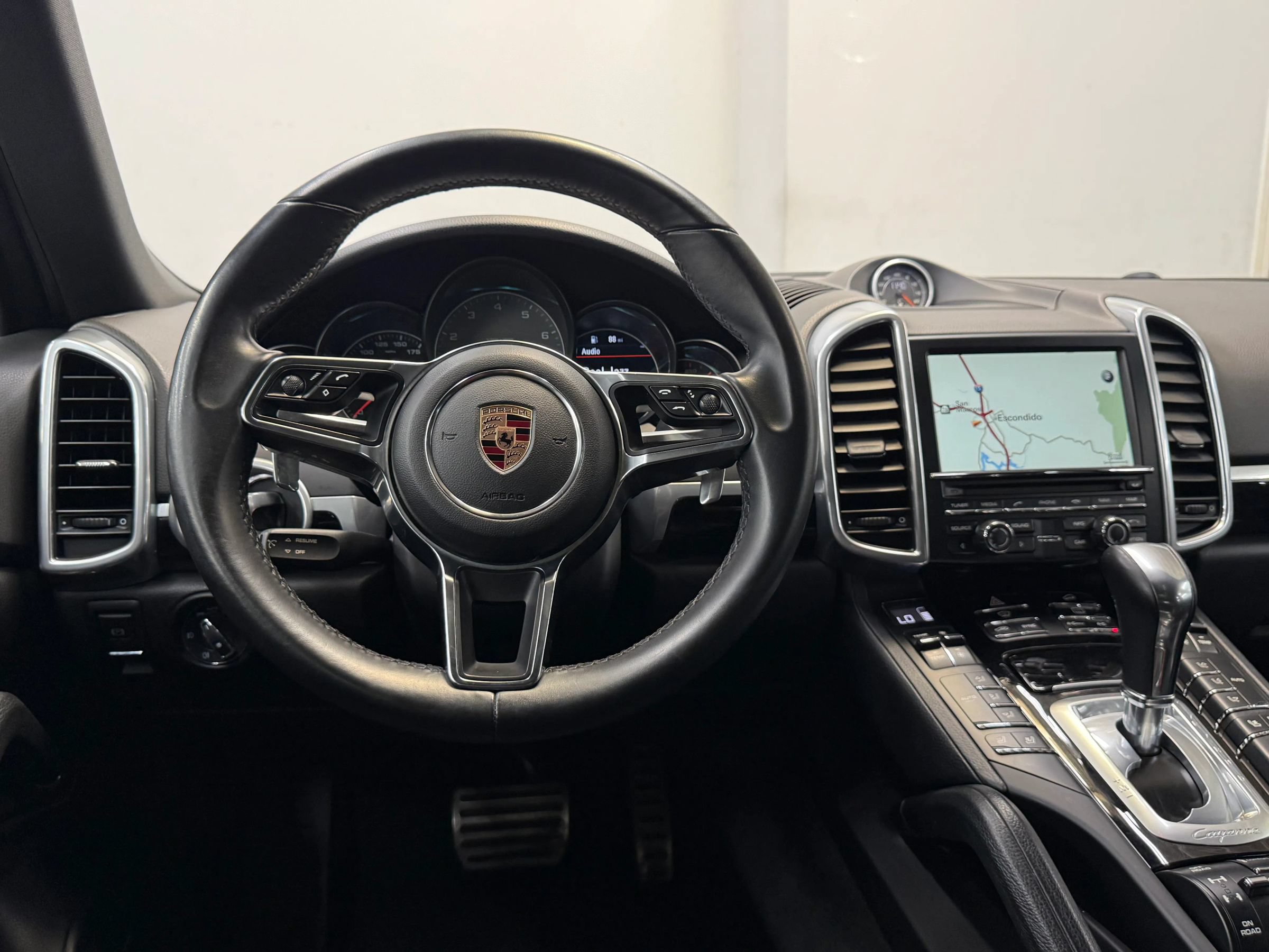 Used 2016 Porsche Cayenne S AWD/4WD image 13