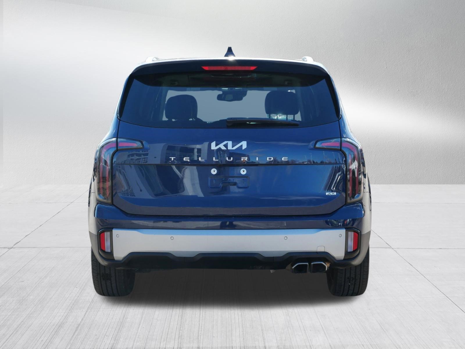 Used 2023 Kia Telluride EX w/ EX Captain's Chair Package image 6