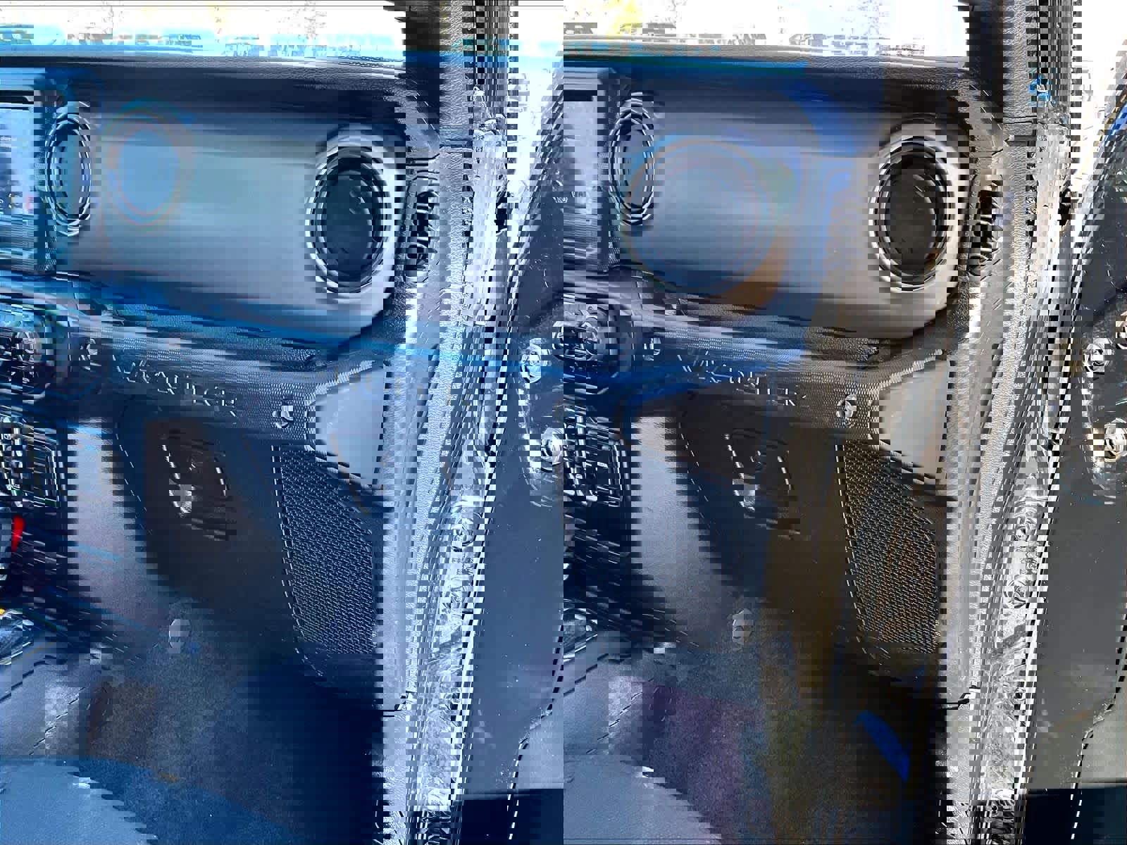 Used 2020 Jeep Wrangler Unlimited Sport S image 13