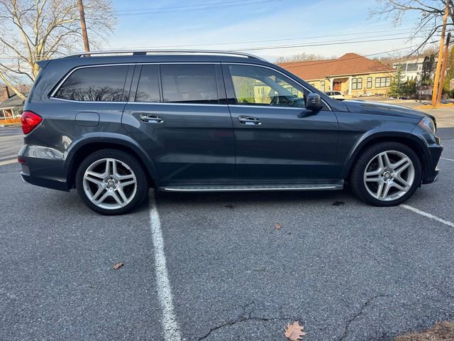 Used 2015 Mercedes-Benz GL 550 4MATIC image 19