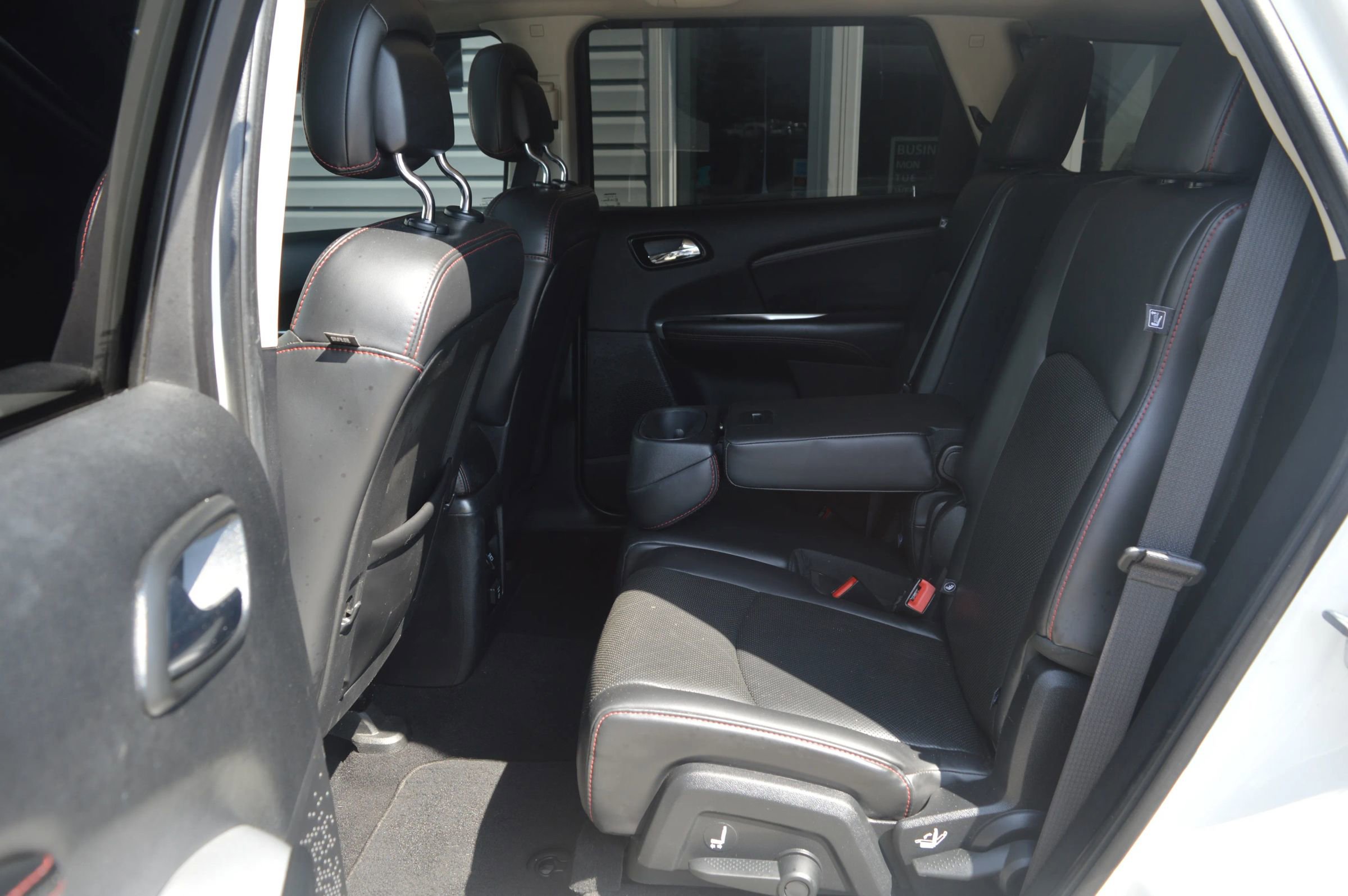 Used 2015 Dodge Journey R/T w/ Flexible Seating Group image 13