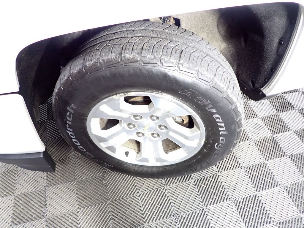 Used 2018 Chevrolet Silverado 1500 LT w/ All Star Edition image 32