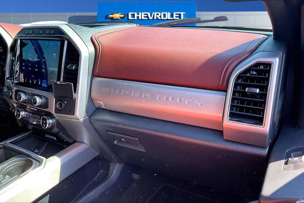 Used 2022 Ford F250 Platinum w/ FX4 Off-Road Package image 27