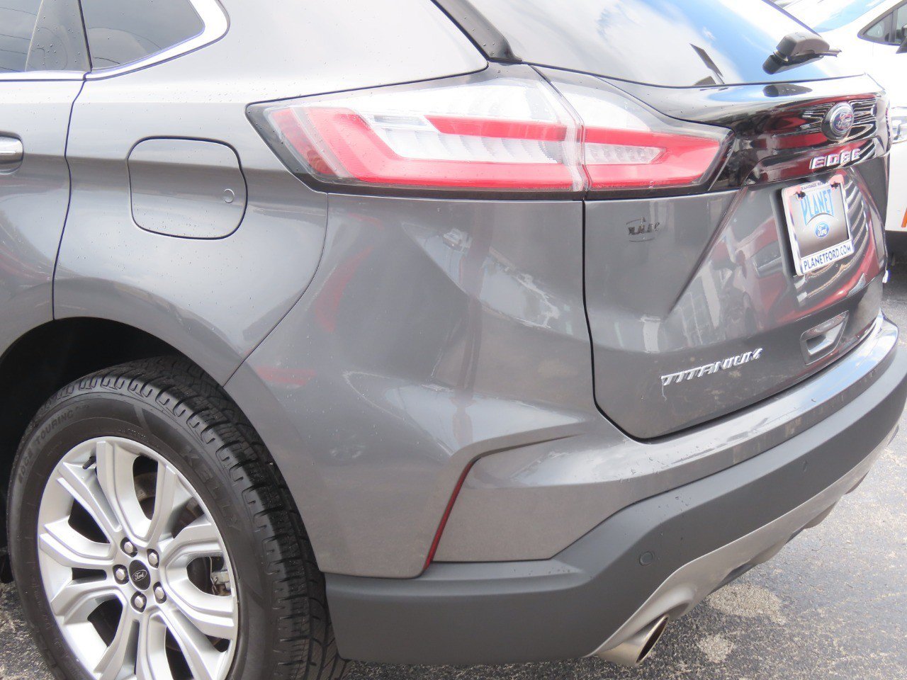 Used 2023 Ford Edge Titanium AWD/4WD image 16