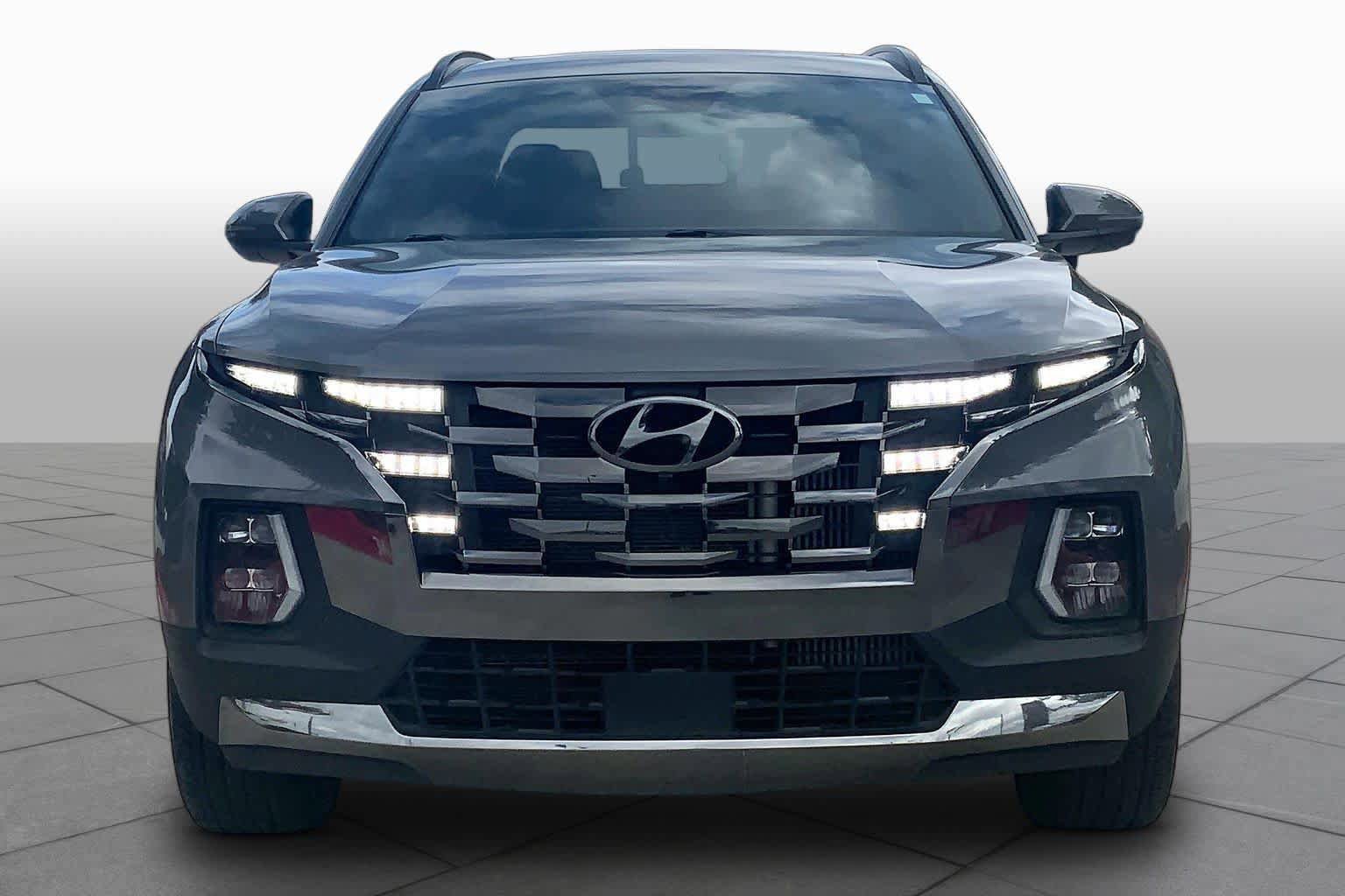 Used 2022 Hyundai Santa Cruz Limited AWD/4WD image 4