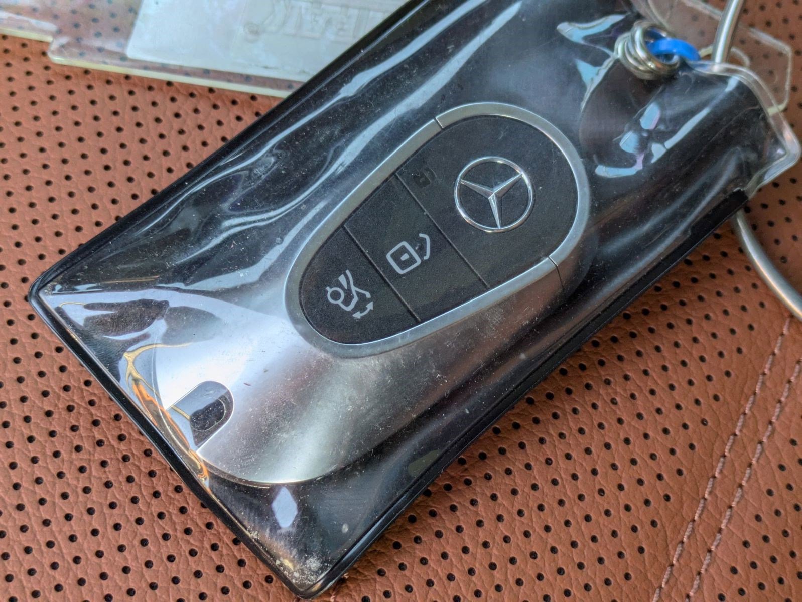 Certified 2025 Mercedes-Benz GLC 300 300 image 36