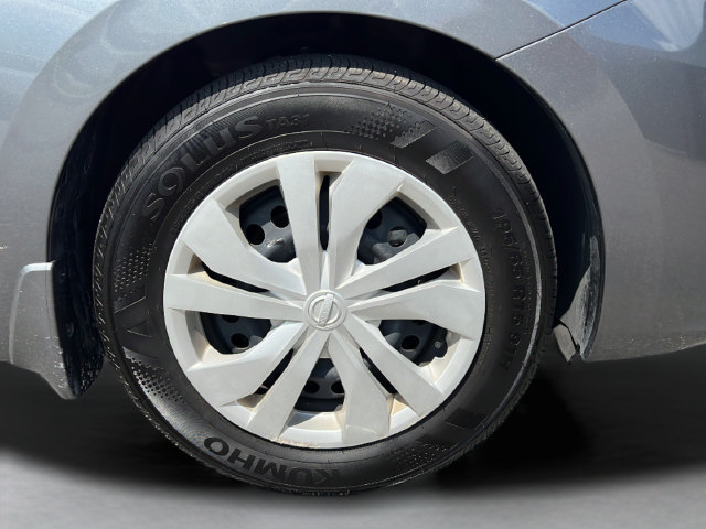 Used 2024 Nissan Versa S w/ Trunk Package FWD image 10