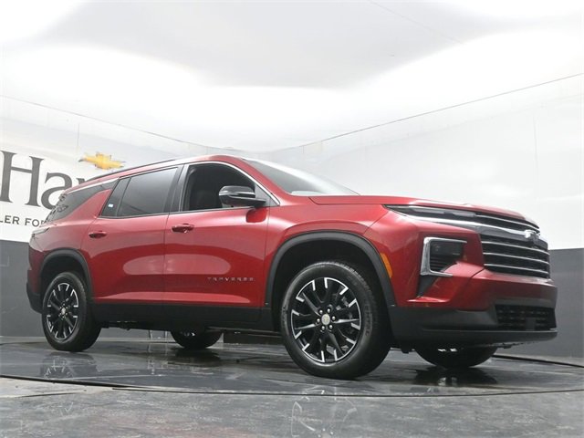 New 2026 Chevrolet Traverse LT w/ Sun and Wheel Package image 2