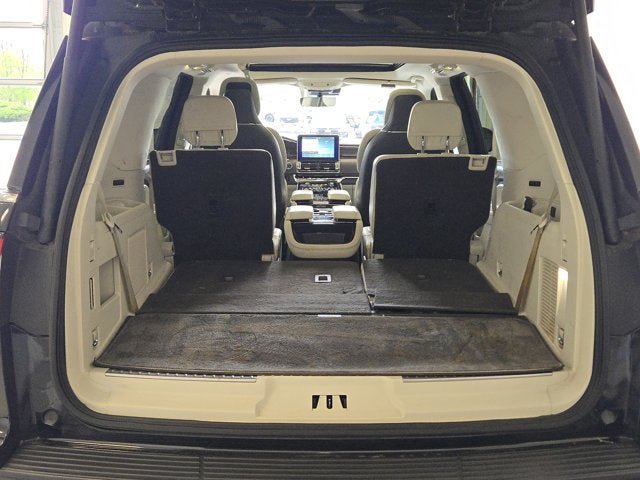 Used 2020 Lincoln Navigator Black Label AWD/4WD image 16