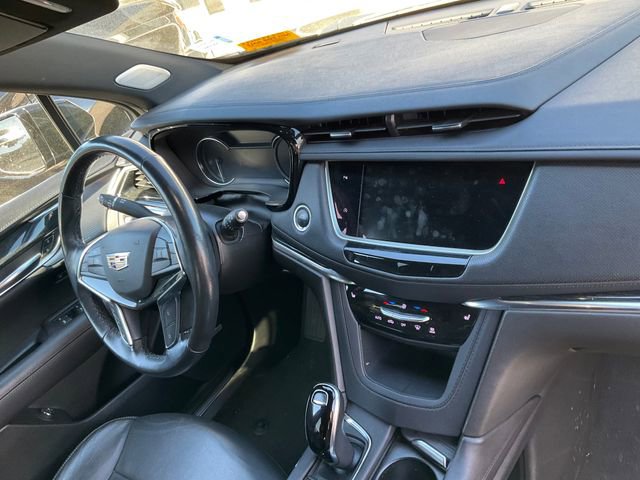 Used 2023 Cadillac XT5 Premium Luxury image 11