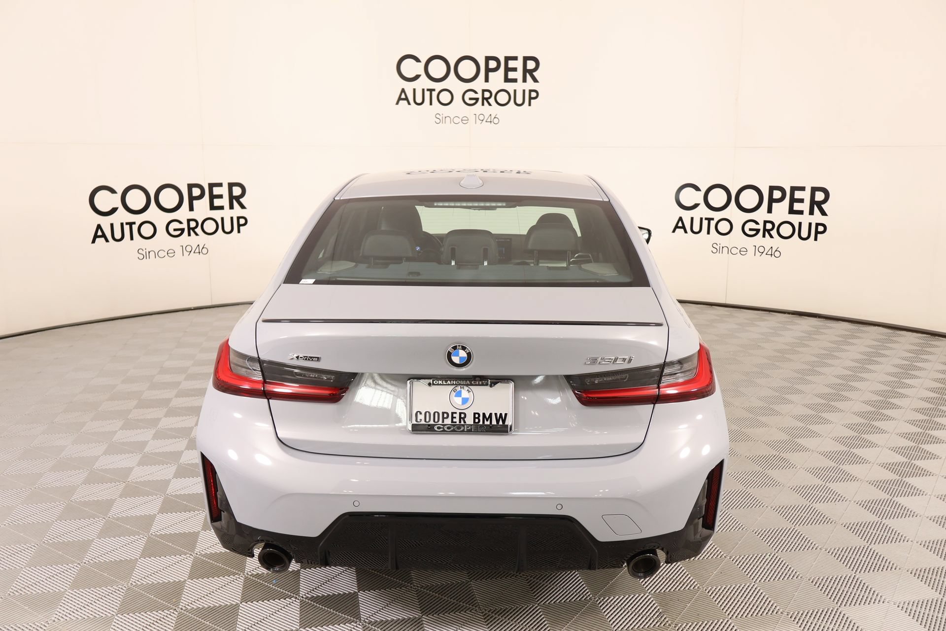 Used 2025 BMW 330i xDrive Sedan w/ M Sport Package AWD/4WD image 23