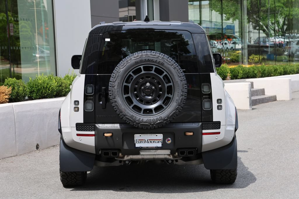New 2026 Land Rover Defender 110 OCTA AWD/4WD image 3