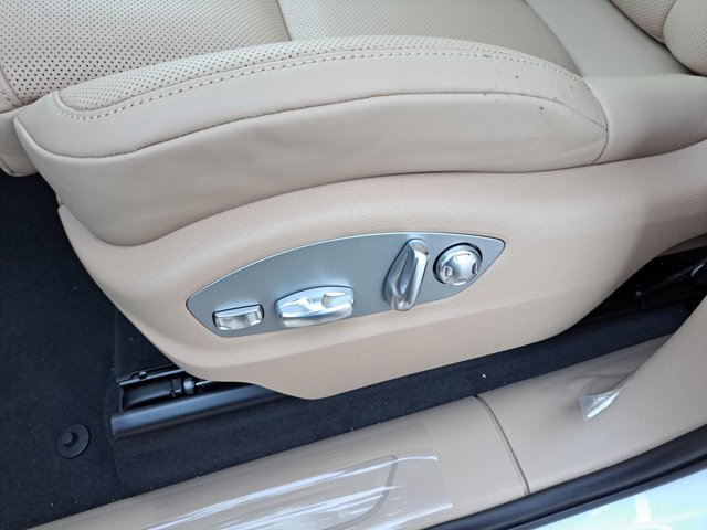 New 2026 Porsche Macan image 24