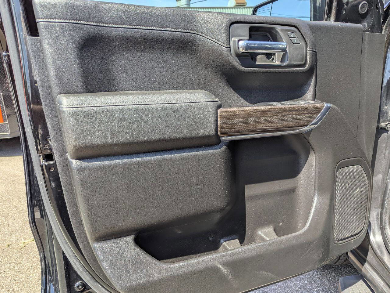 Used 2020 Chevrolet Silverado 1500 RST w/ All-Star Edition image 12