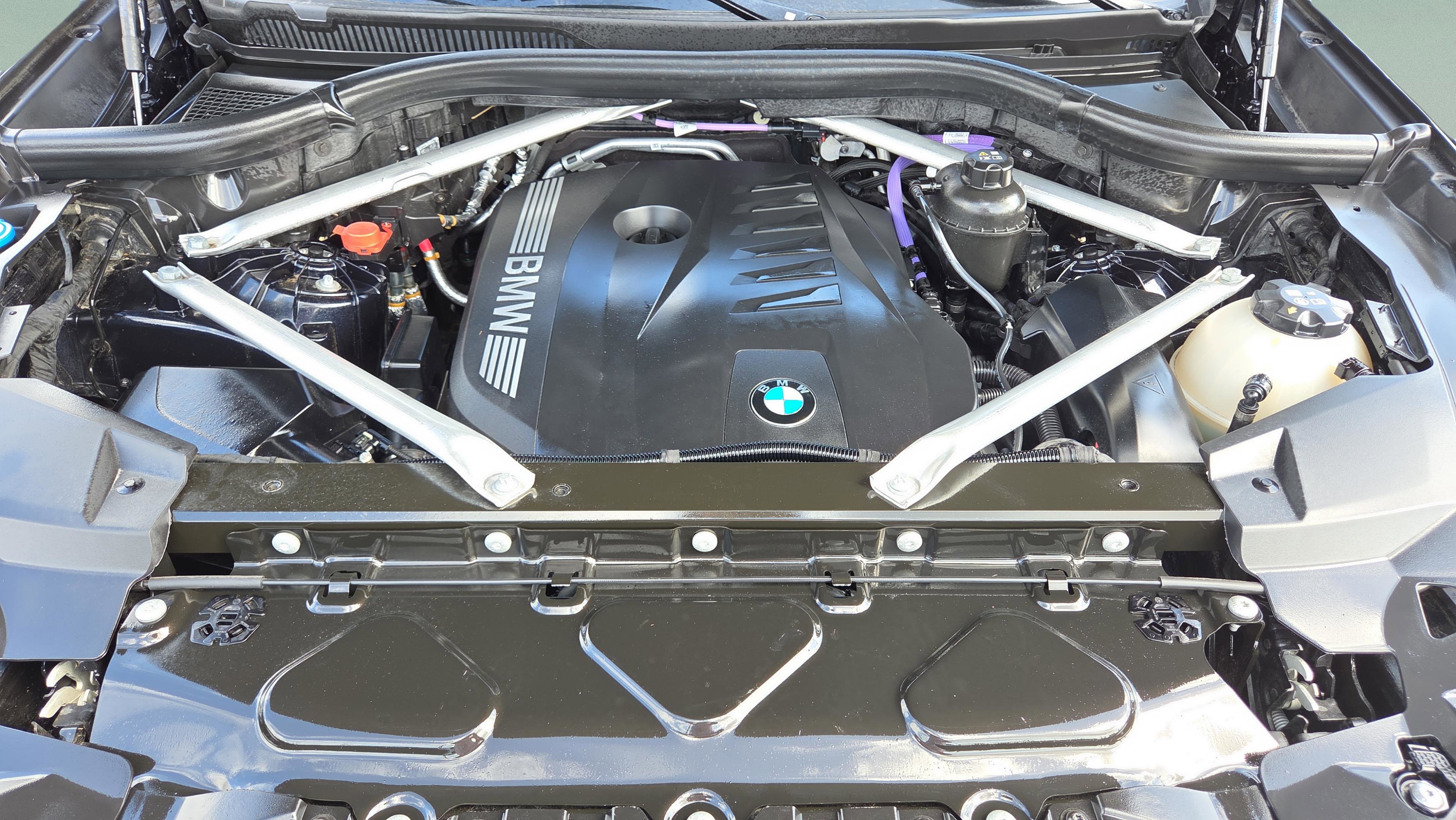 Certified 2025 BMW X5 sDrive40i w/ Executive Package image 24