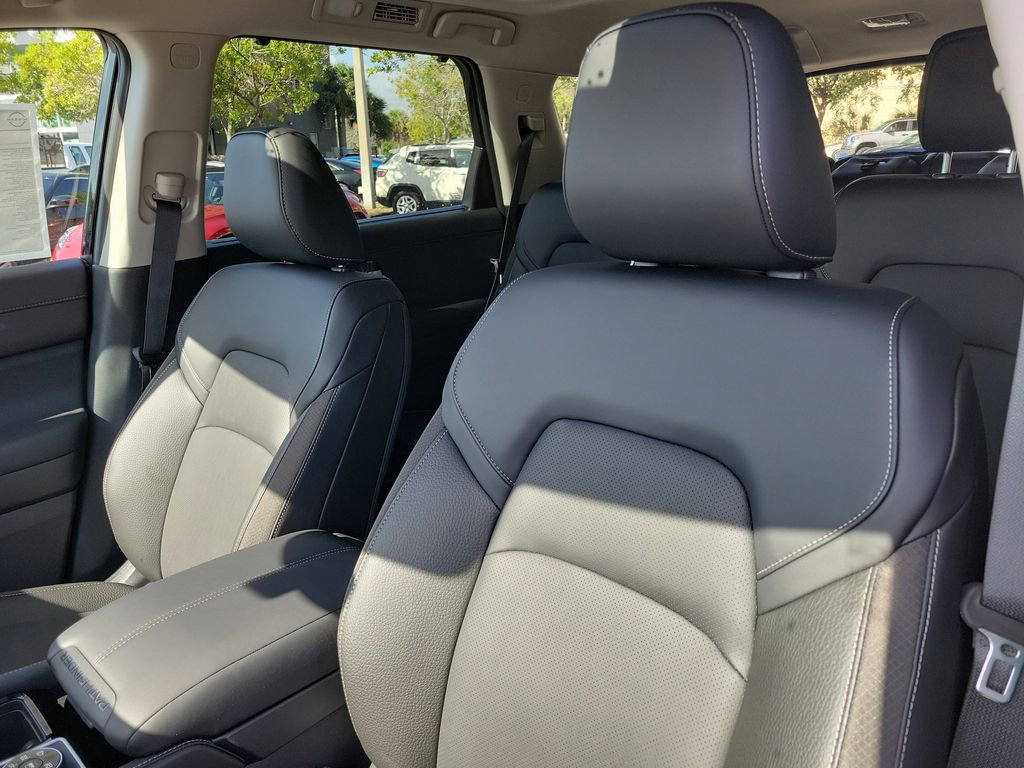 New 2026 Nissan Pathfinder SL image 27