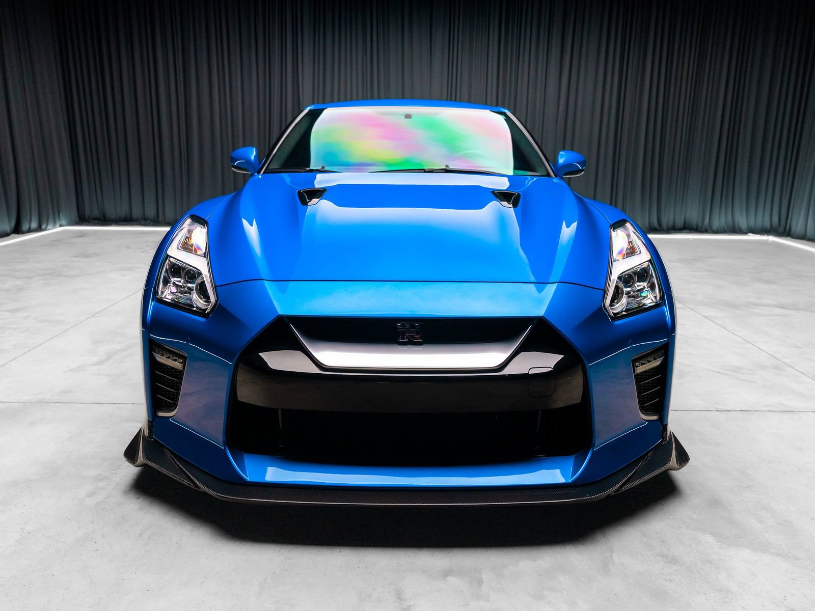 Used 2020 Nissan GT-R Premium image 9