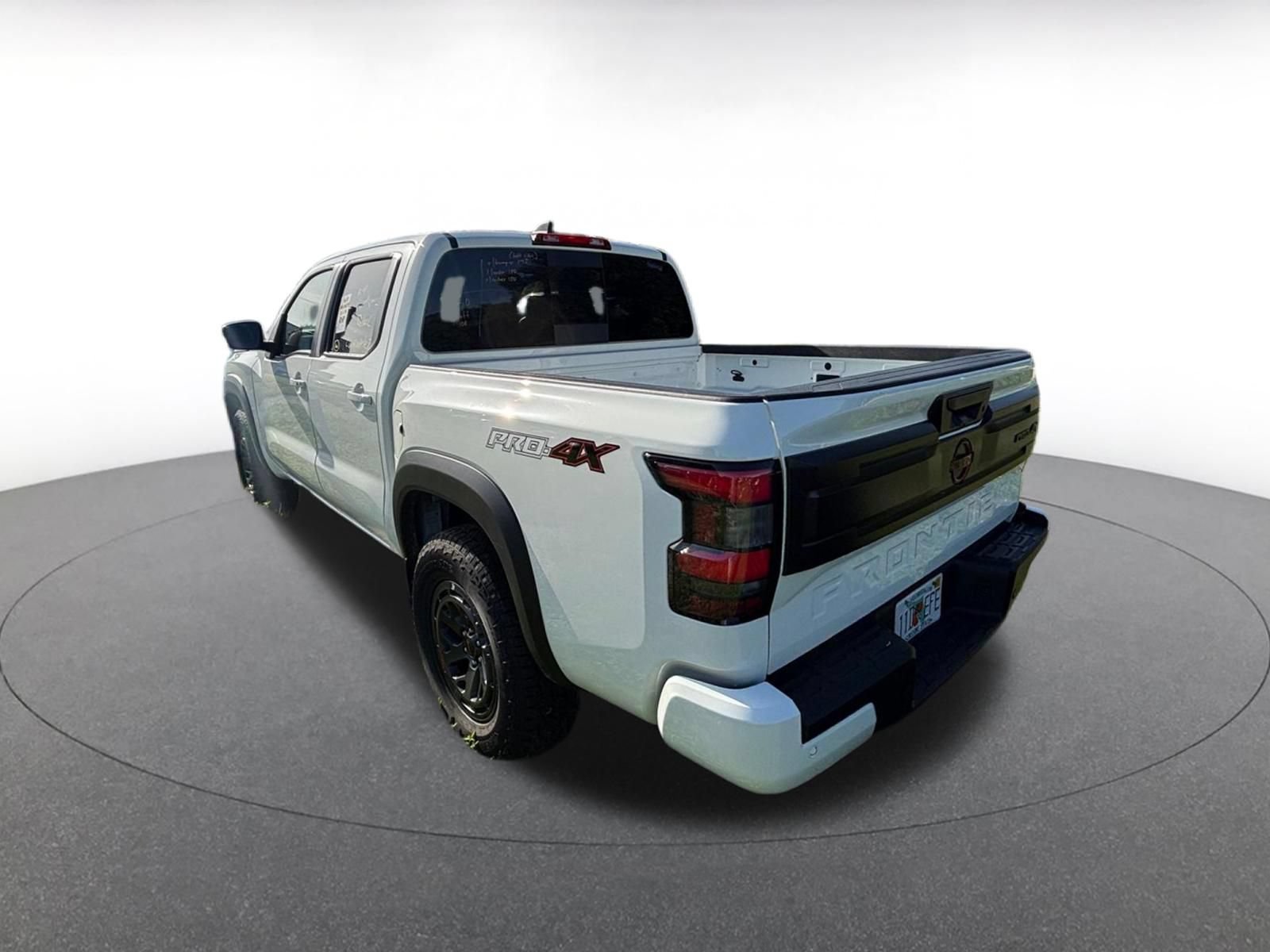 Used 2026 Nissan Frontier PRO-4X AWD/4WD image 4