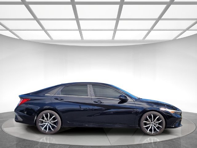 Used 2024 Hyundai Elantra Limited FWD image 3