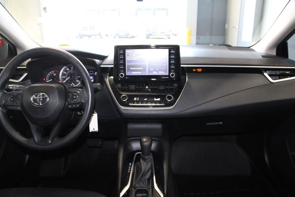 Used 2022 Toyota Corolla LE FWD image 25