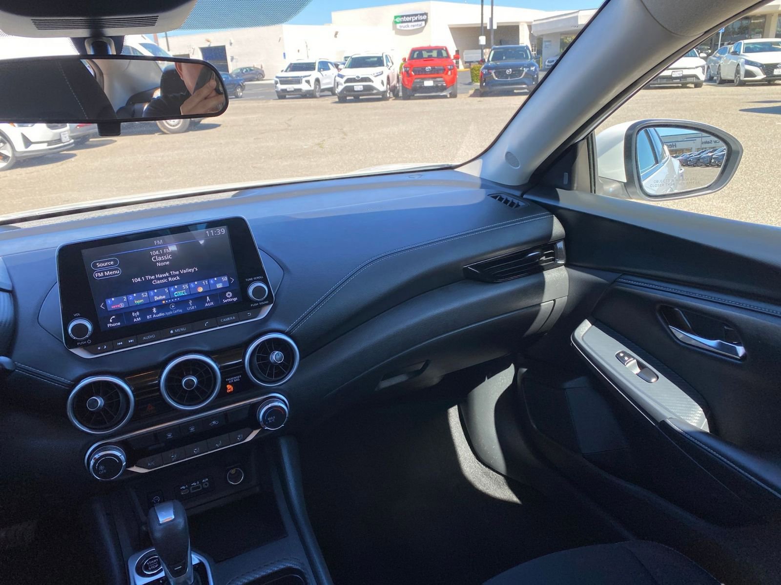 Used 2025 Nissan Sentra SV image 35