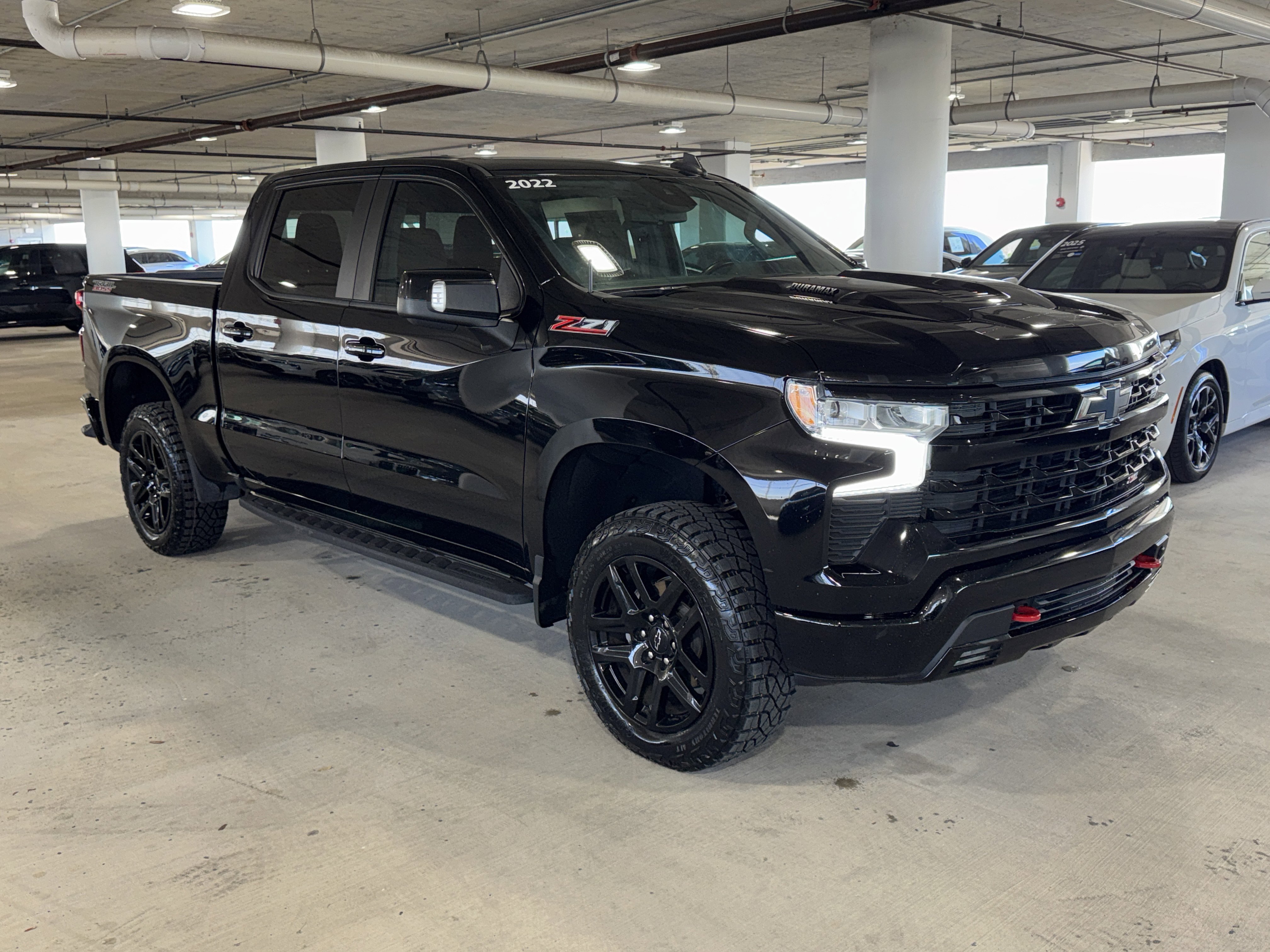 Used 2022 Chevrolet Silverado 1500 LT Trail Boss w/ LT Trail Boss Premium Package image 2