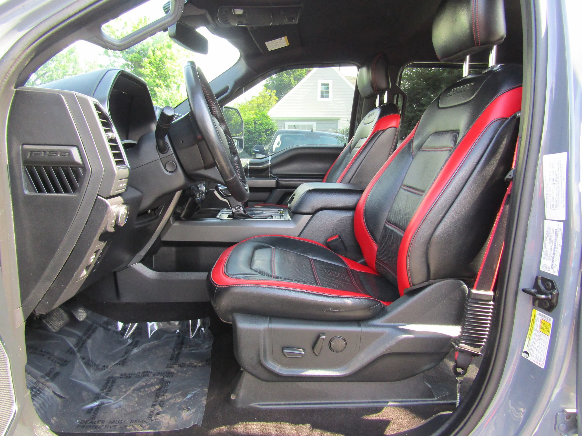 Used 2019 Ford F150 Lariat w/ Equipment Group 502A Luxury AWD/4WD image 17