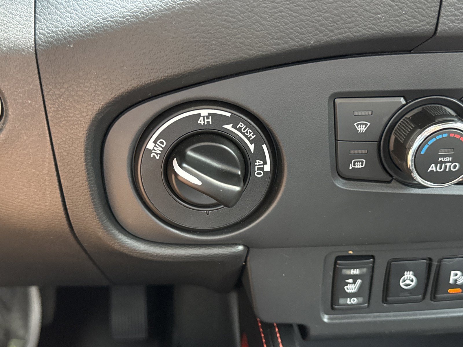 Used 2023 Nissan Frontier PRO-4X w/ Pro-4X Premium Package AWD/4WD image 29