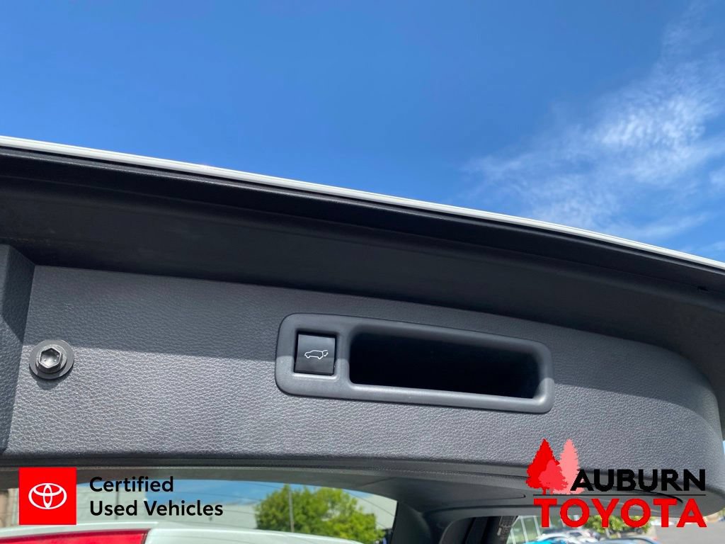 Certified 2026 Toyota Highlander XLE AWD/4WD image 12