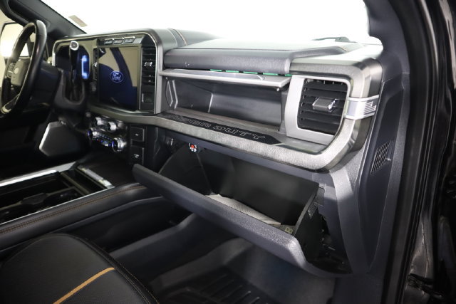 Used 2024 Ford F250 Platinum w/ FX4 Off-Road Package AWD/4WD image 71