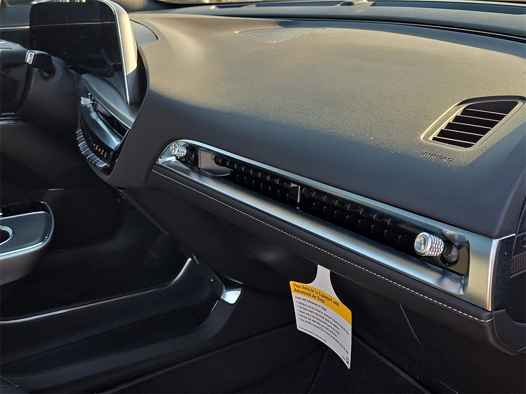 New 2025 Cadillac Lyriq Luxury image 13