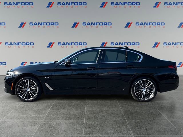 Used 2023 BMW 530e xDrive AWD/4WD image 2