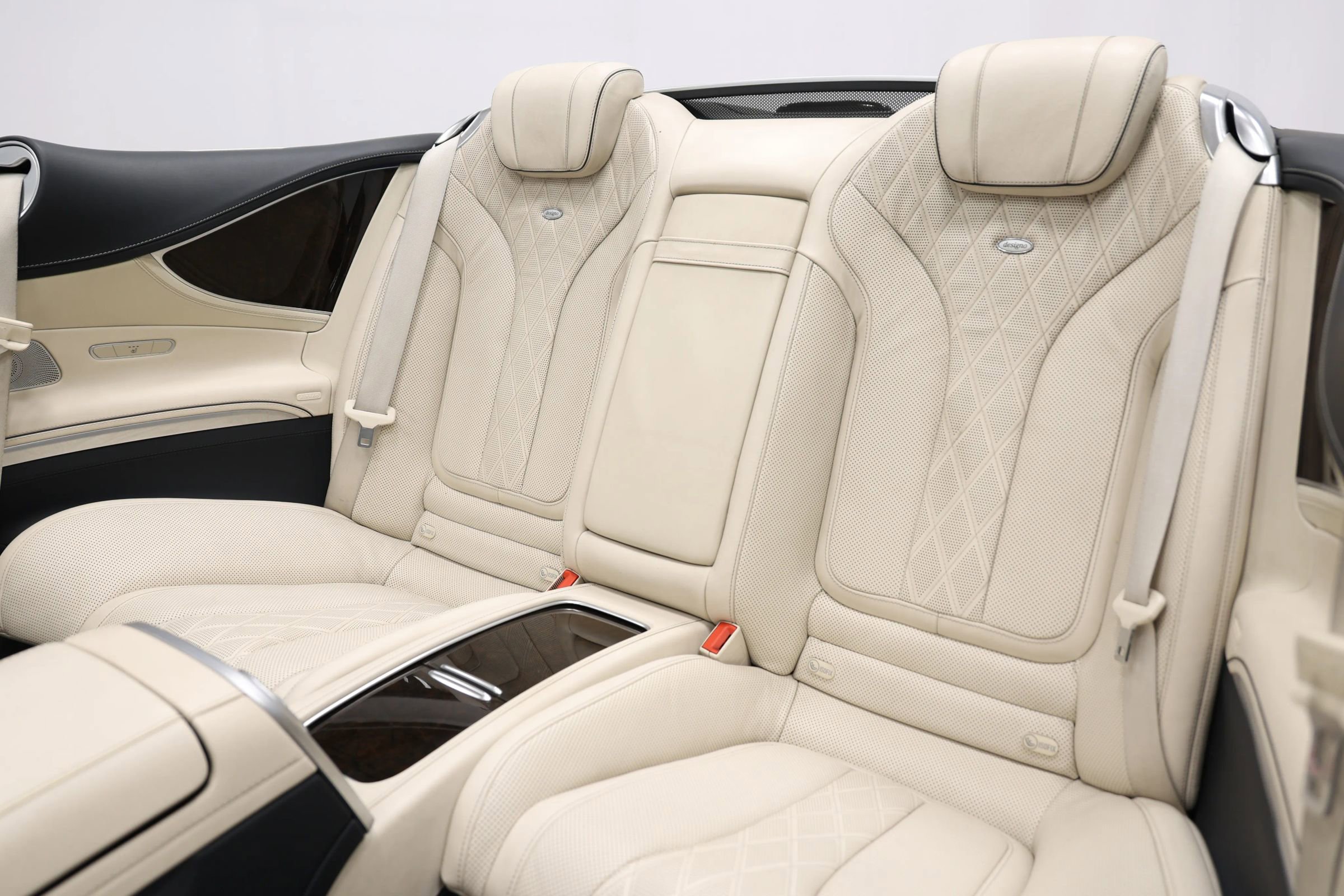 Used 2017 Mercedes-Benz S 550 Cabriolet image 3
