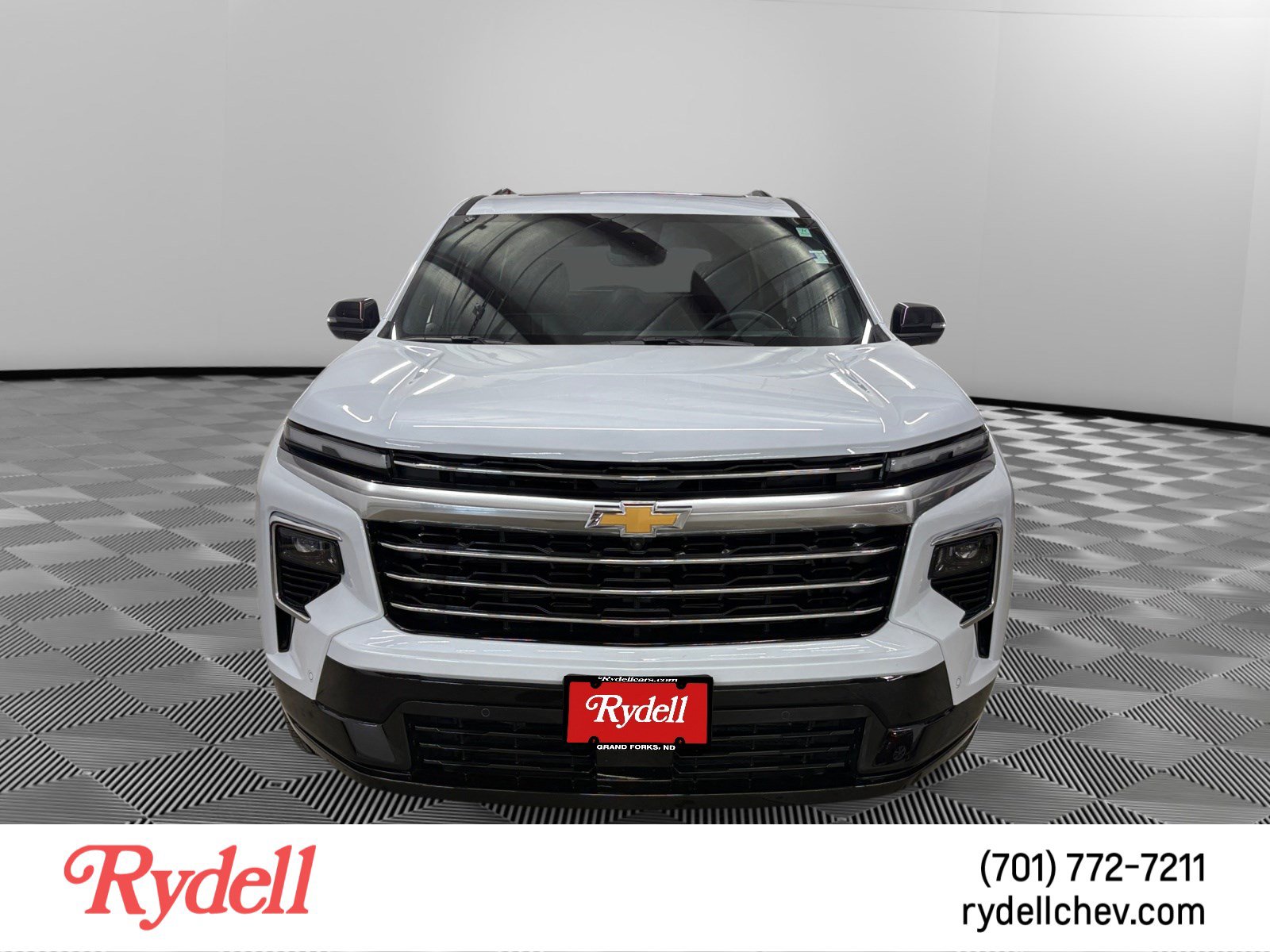 Used 2026 Chevrolet Traverse High Country w/ LPO, Floor Liner Package AWD/4WD image 8