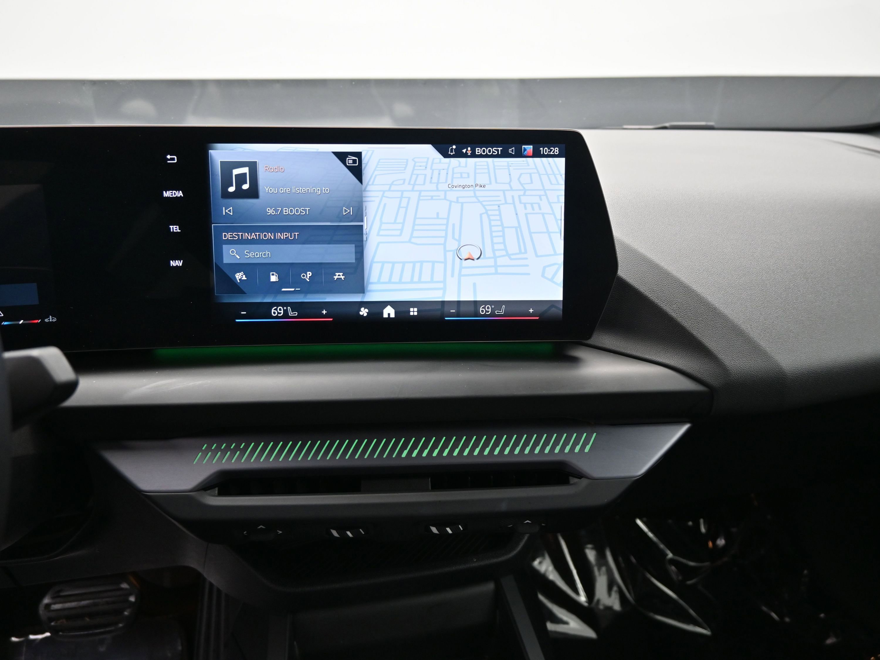 Used 2025 BMW 228i xDrive image 19