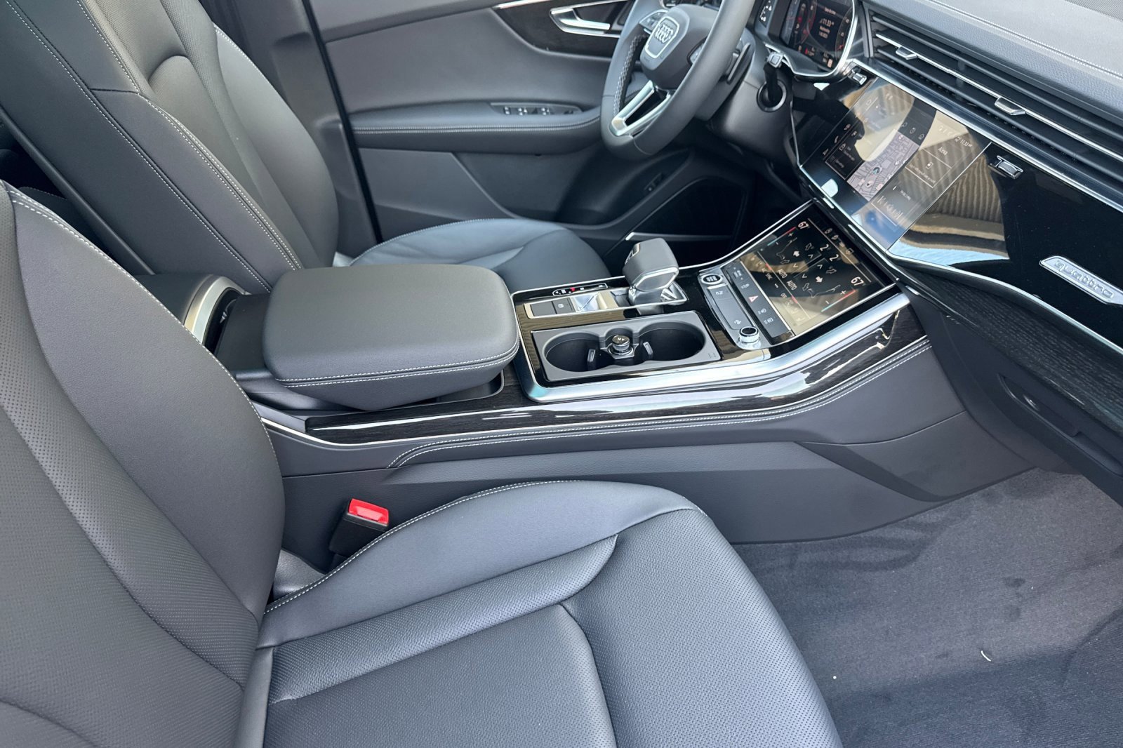 New 2025 Audi Q8 Premium Plus image 13