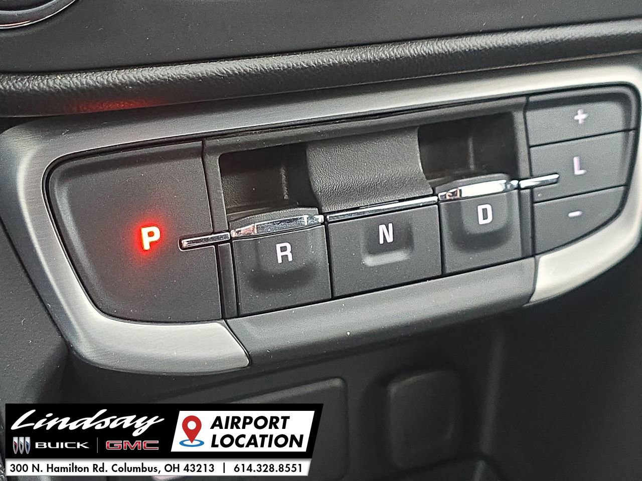 Used 2023 GMC Terrain SLE w/ Driver Convenience Package image 16