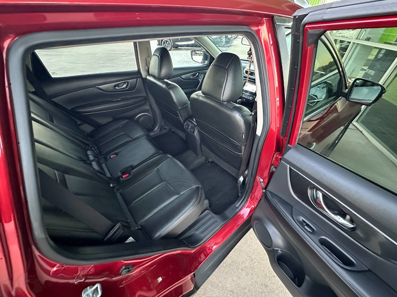 Used 2016 Nissan Rogue SL image 15