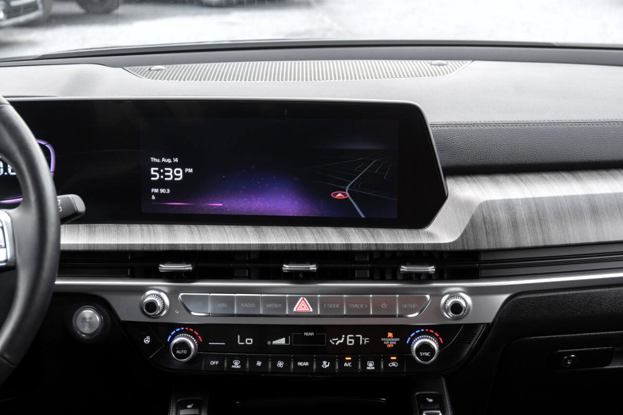 Used 2024 Kia Telluride EX w/ EX Captain's Chair Package image 27